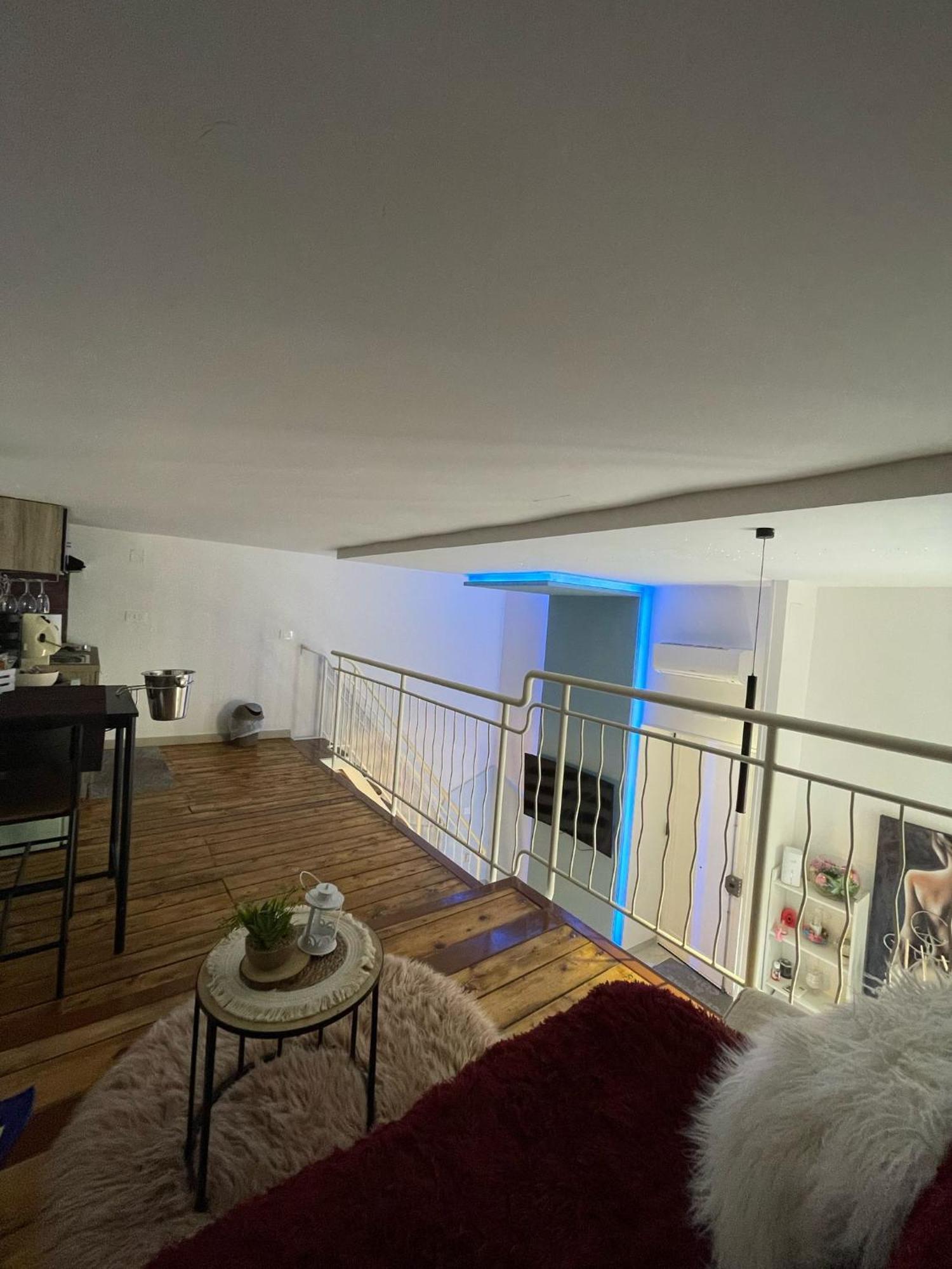 Charm E Chic Apartment Napoli Ngoại thất bức ảnh